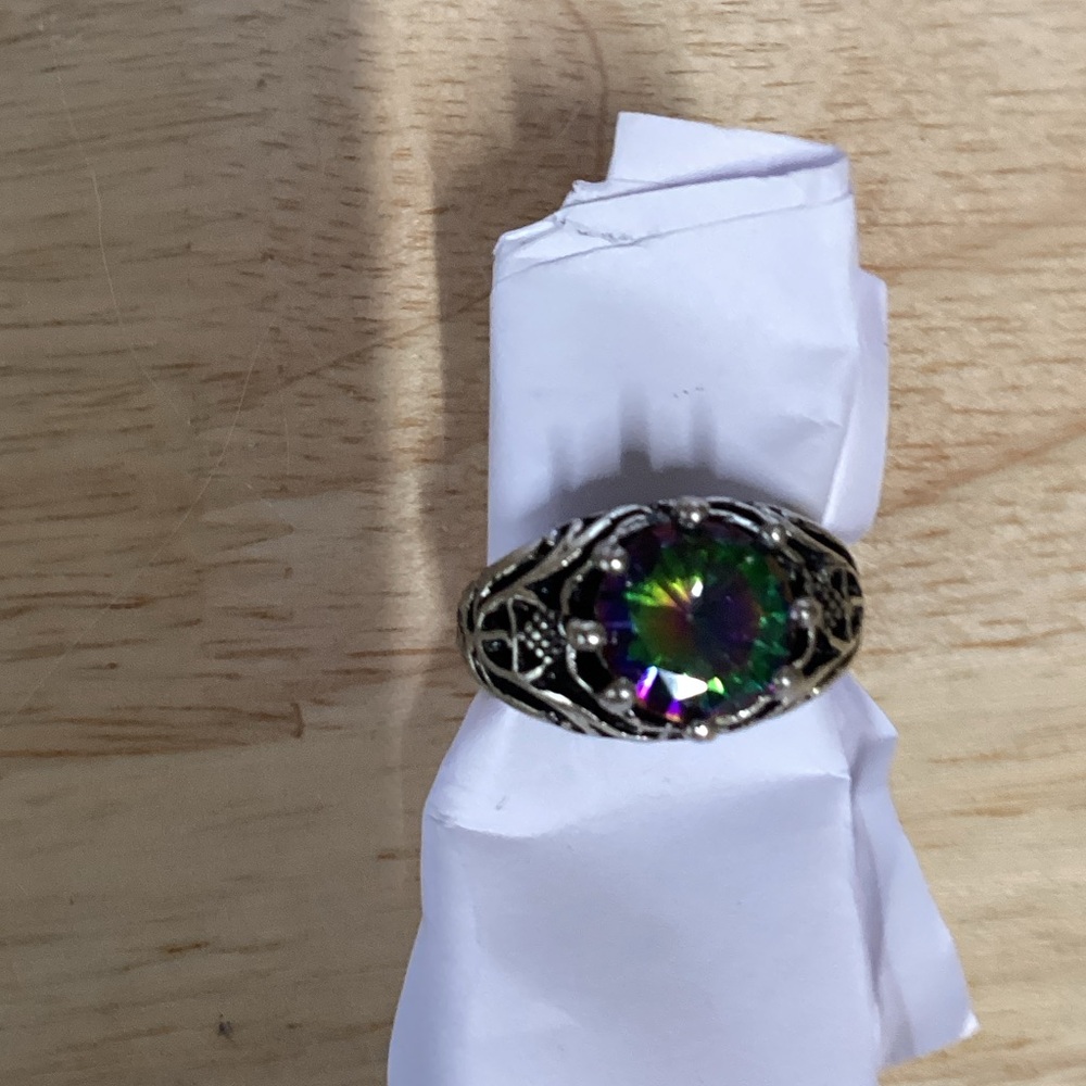 Vintage-Style Filigree Ring with Mystic Rainbow Stone